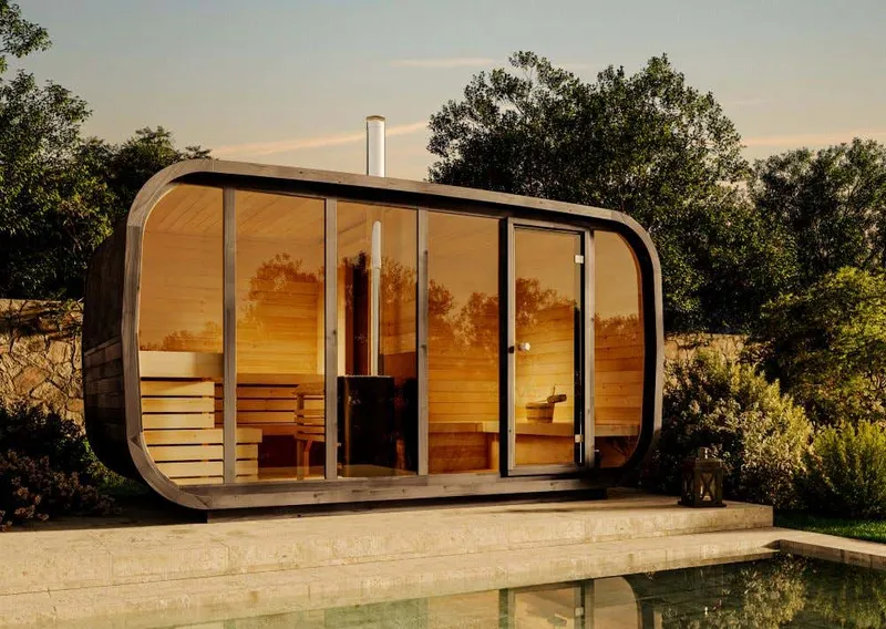 FinnTherm Fasssauna ScandiCube Space, Saunafass mit großem Vorraum und Glasfront.